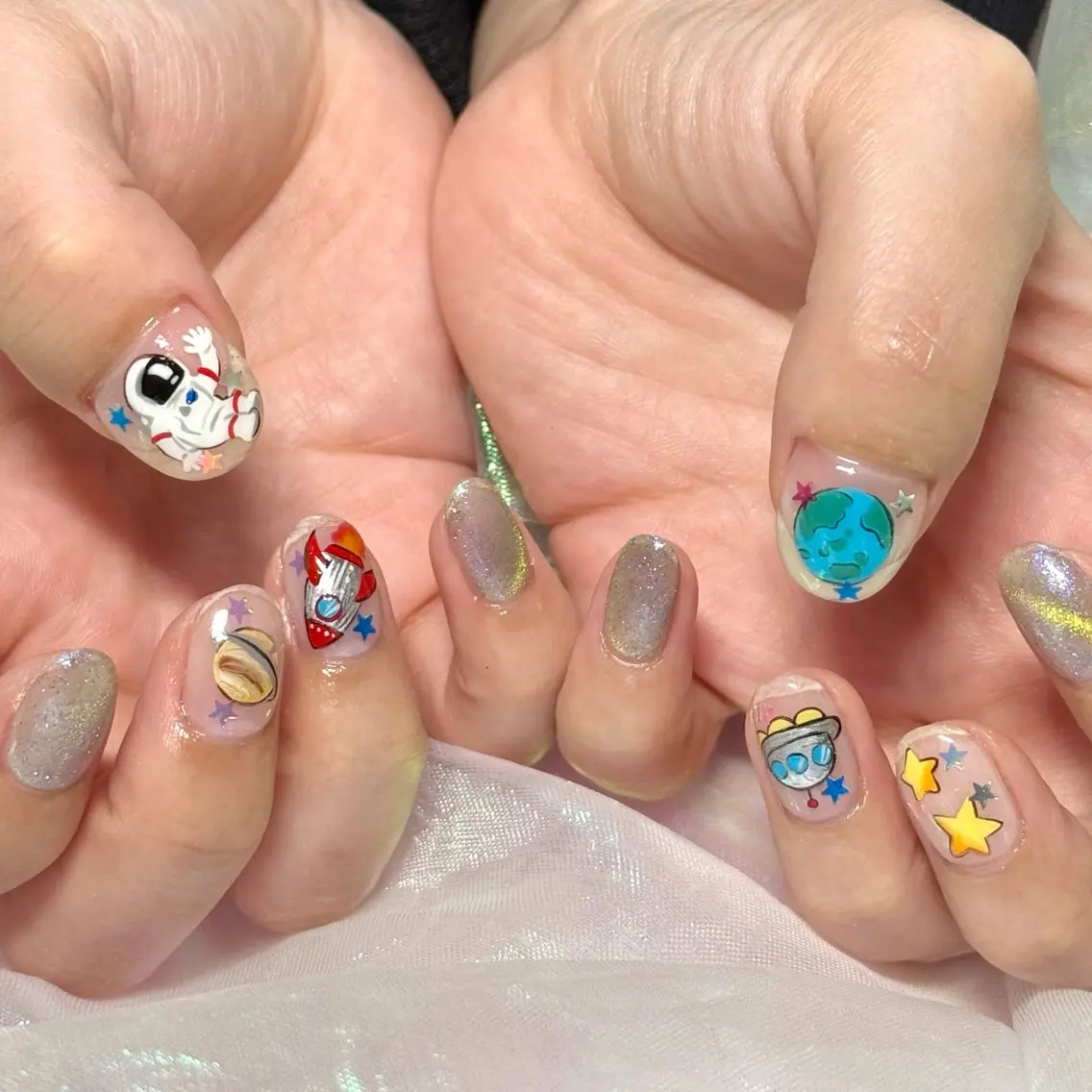 ネイル アートネイル クリアネイル ハンドネイル 【OKIKA】 らん🦖🌈🧡のマツエク・マツパデザイン