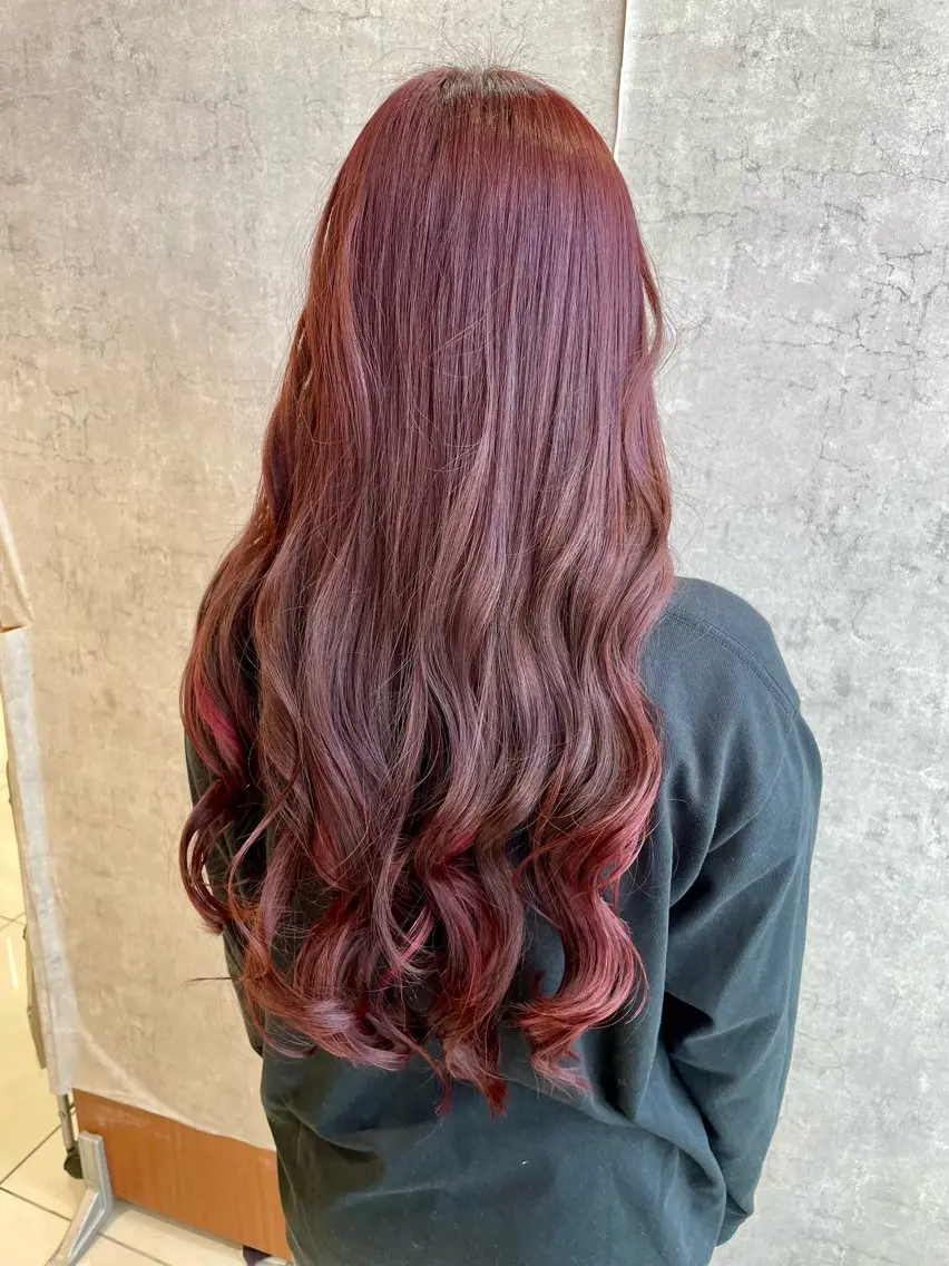 ロング カラー ブリーチ グラデーションカラー ピンクカラー shiho/名駅💎 ケアカラー/ブリーチのヘアスタイル
