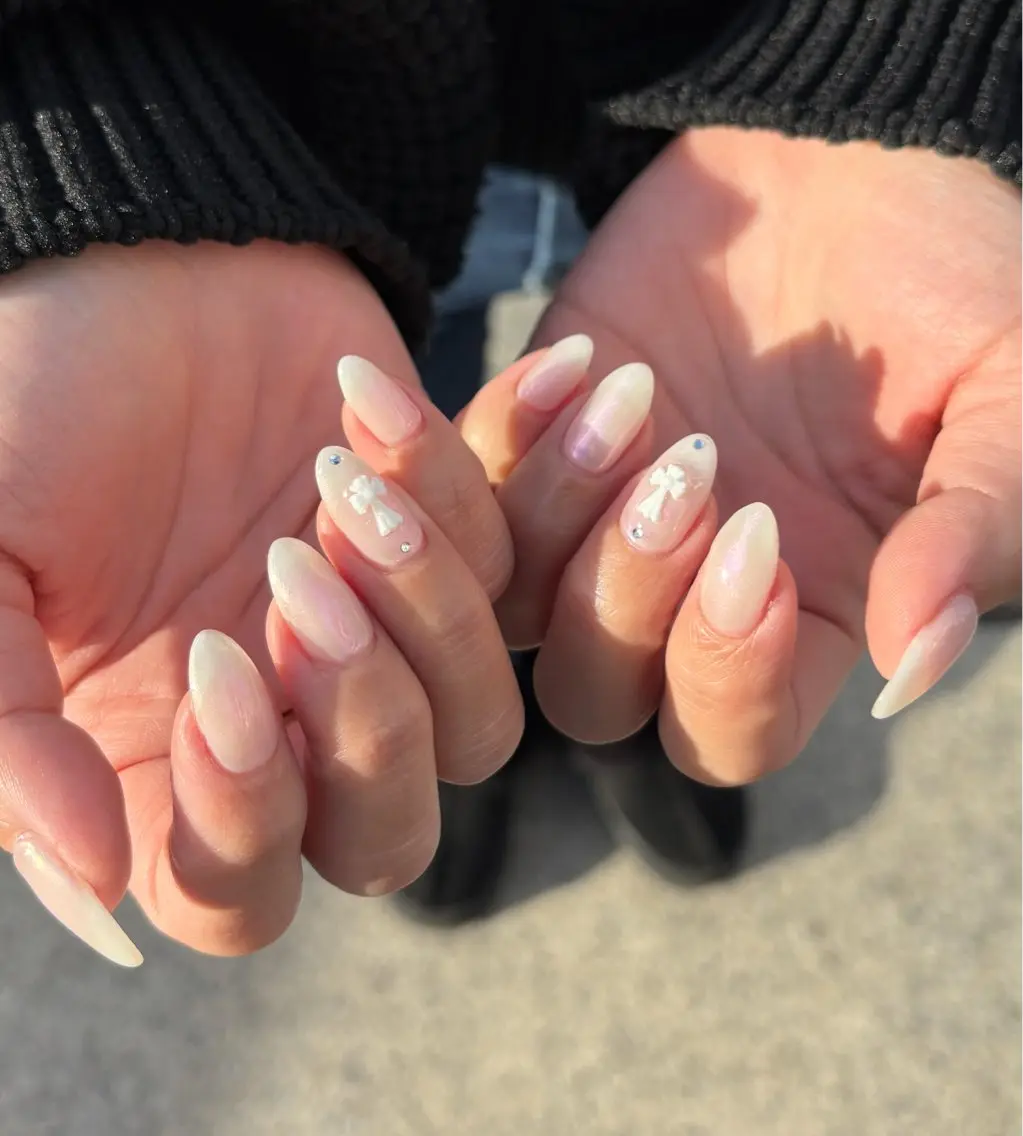ネイル オーロラネイル 持ち込み ワンホンネイル ハンドネイル LeaLea nails.のネイルデザイン
