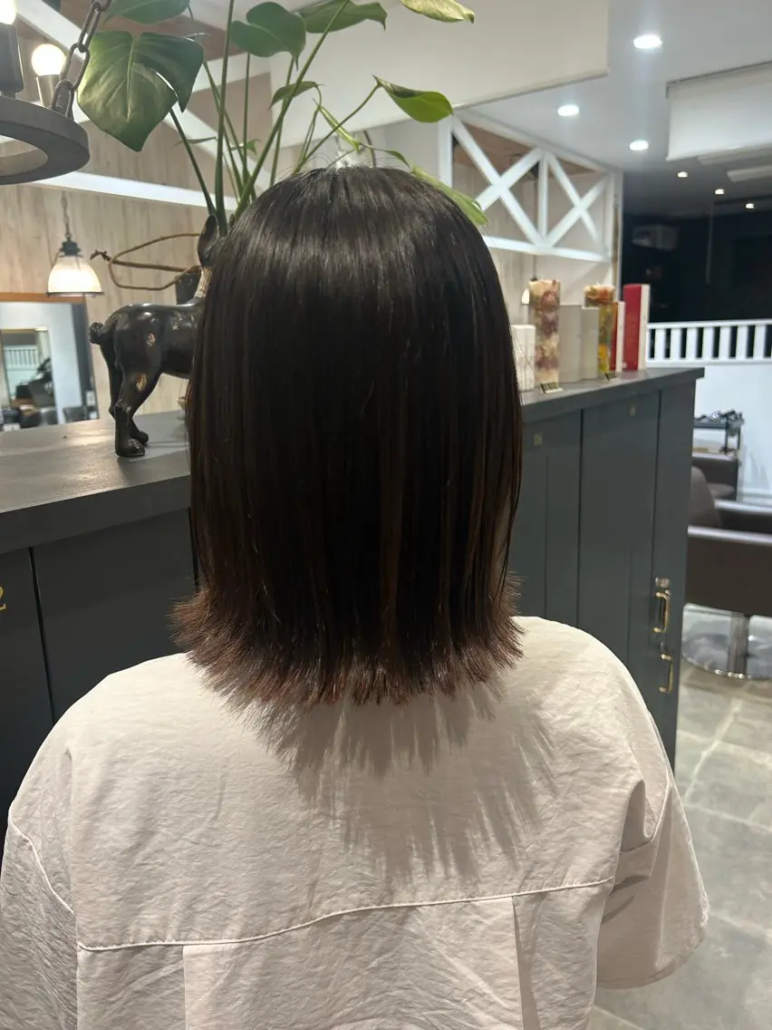 ショート ボブ 外ハネヘア 大槻 ハルカのヘアスタイル