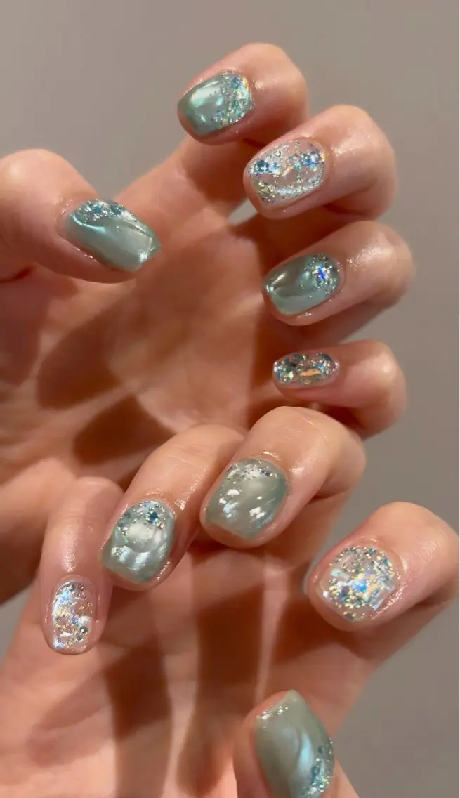 ネイル キラキラネイル モンタナ nailのネイルデザイン