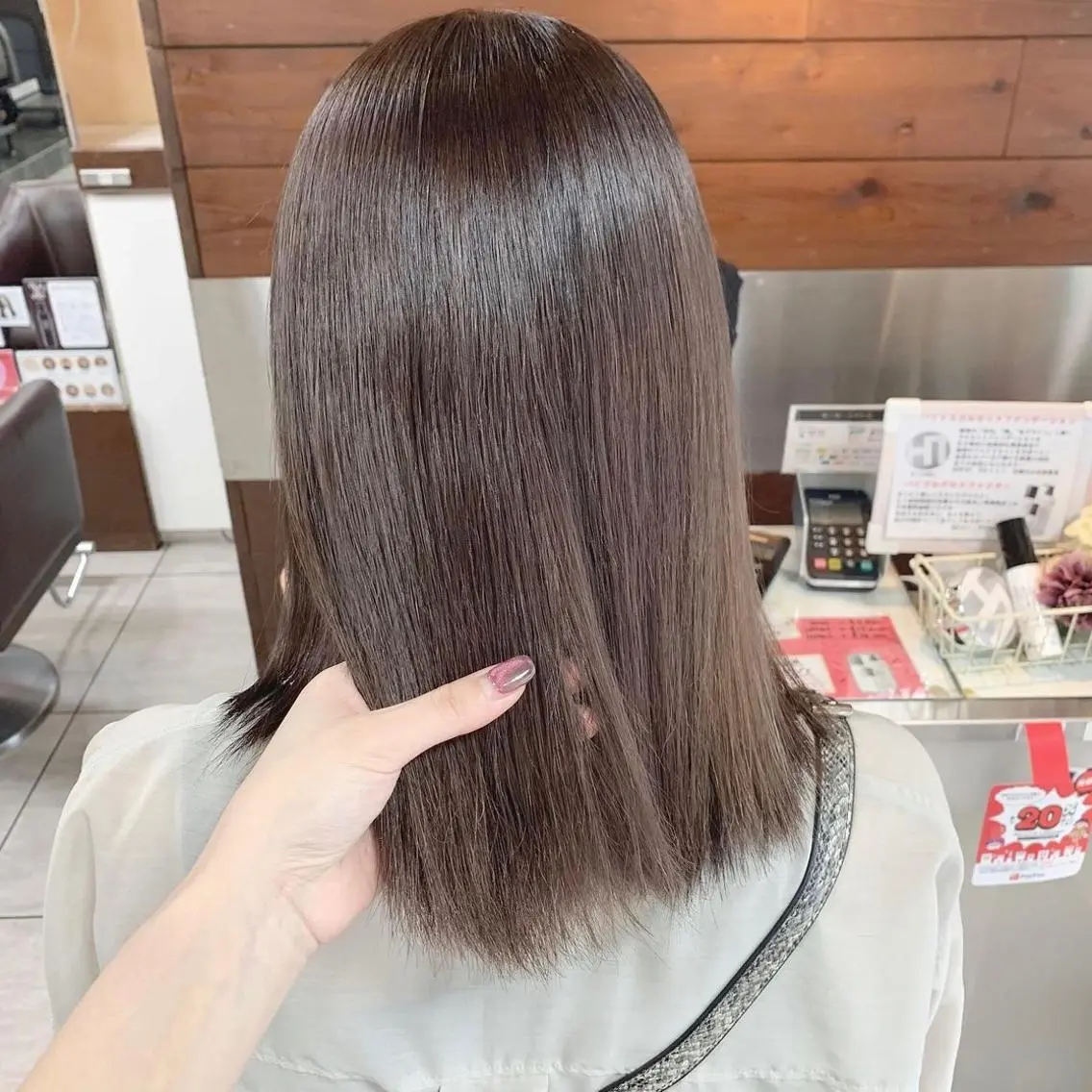 ショート カット ヘアカラー レイヤー/艶髪カラー 森本くるみのヘアスタイル