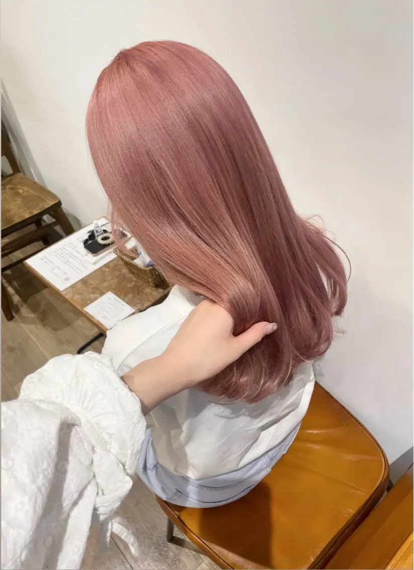 《ミニモ限定価格》✨ブリーチメニュー✨小顔カット+ケアブリーチ+髪質改善カラー+リペアトリートメントの写真