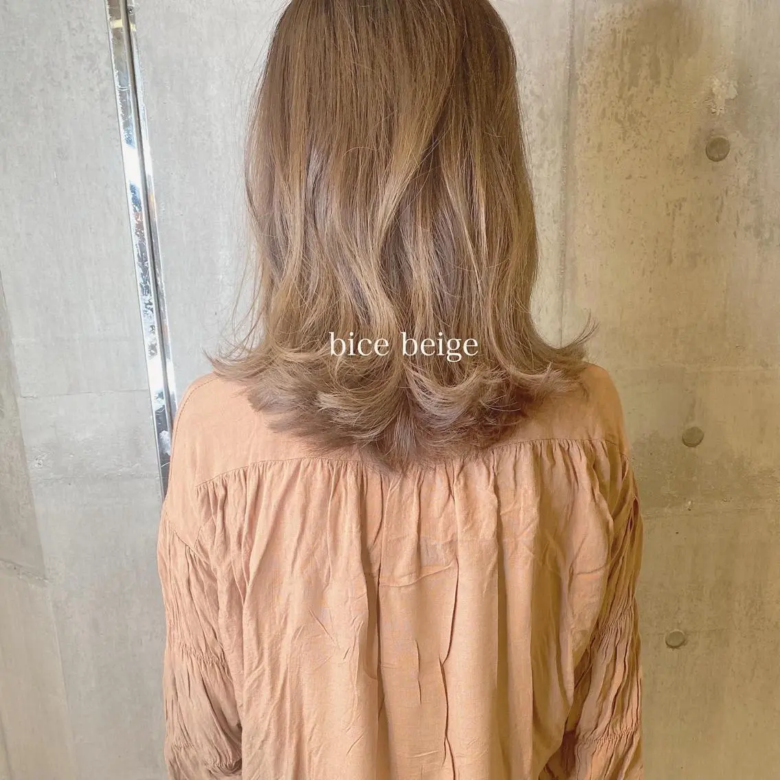 ミディアム カラー ベージュカラー カット ヘアカラー トリートメント 田室 和幸のヘアスタイル