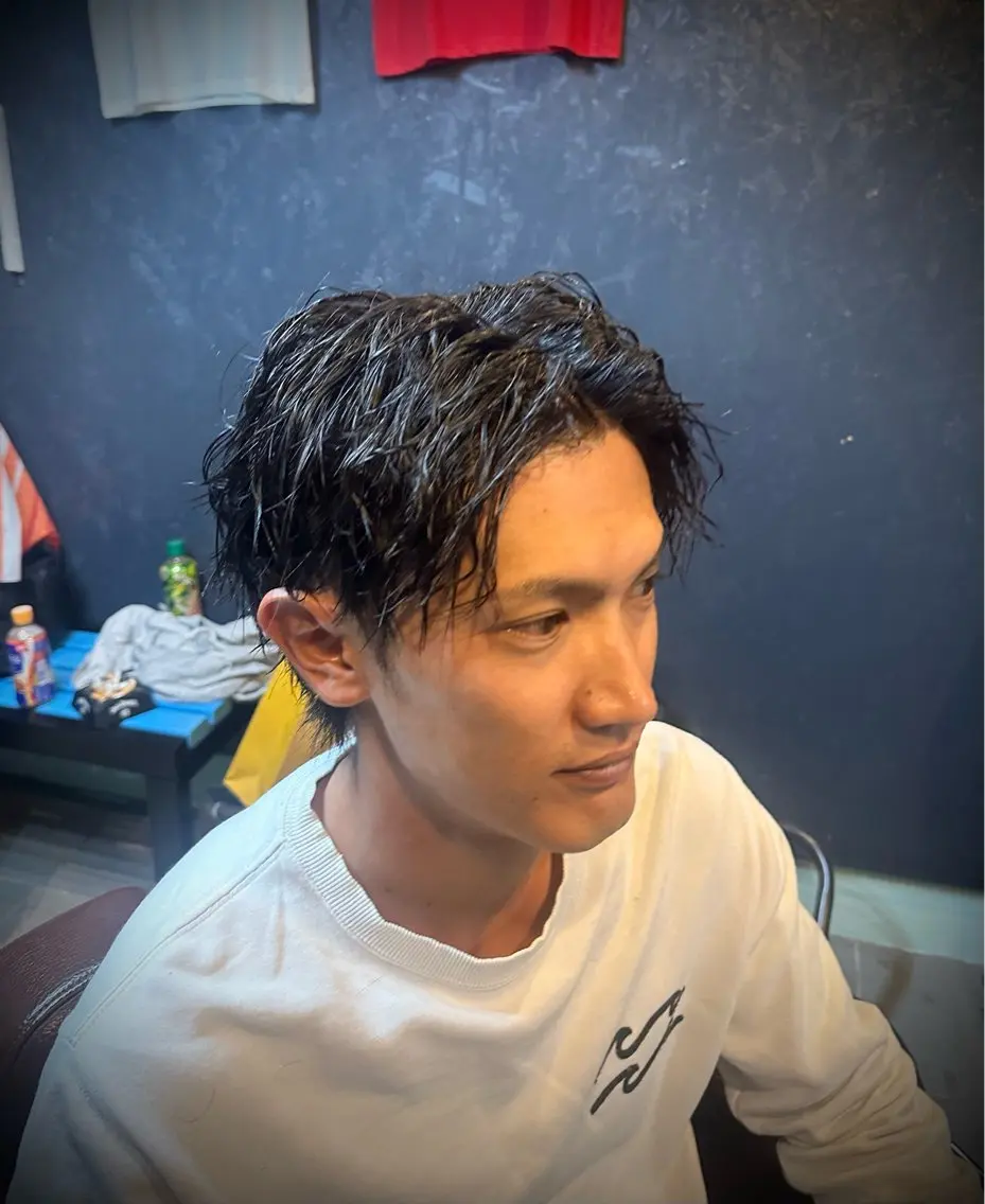 パーマ メンズ メンズパーマ メンズツイストパーマ ツイストパーマ パーマ SHINDOU RYUYAのヘアスタイル
