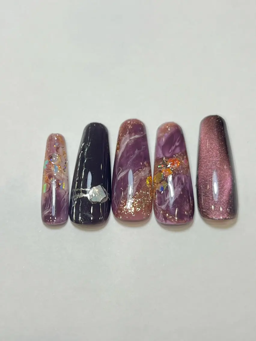 ネイル アートネイル キラキラネイル ラメ(グリッター) 大理石ネイル(マーブル) ニュアンスネイル ハンドネイル LYYM Salon Nikoのネイルデザイン