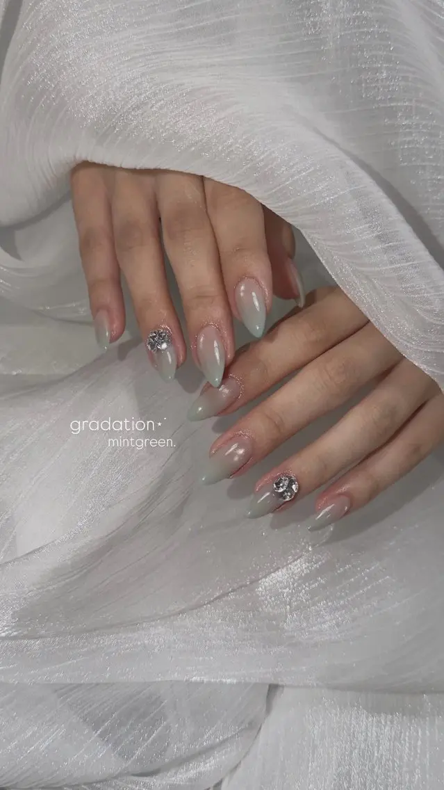 ネイル ハンドネイル Cipal .のネイルデザイン