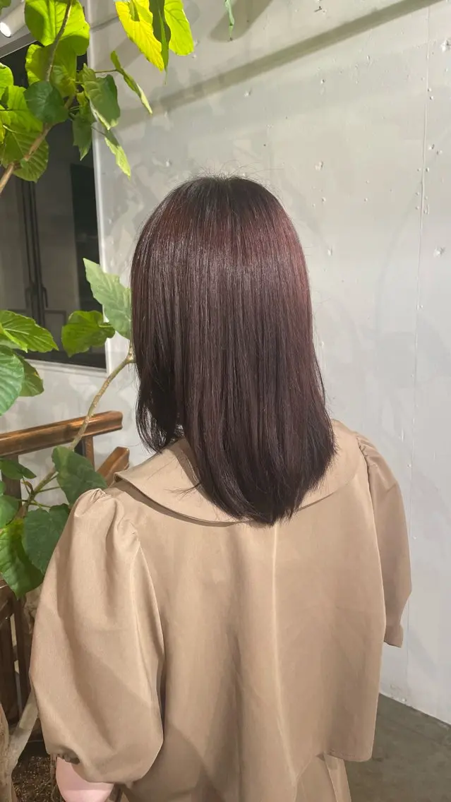 セミロング カラー くま‪‪🤍透明感 🎀ナチュラルカラーのヘアスタイル