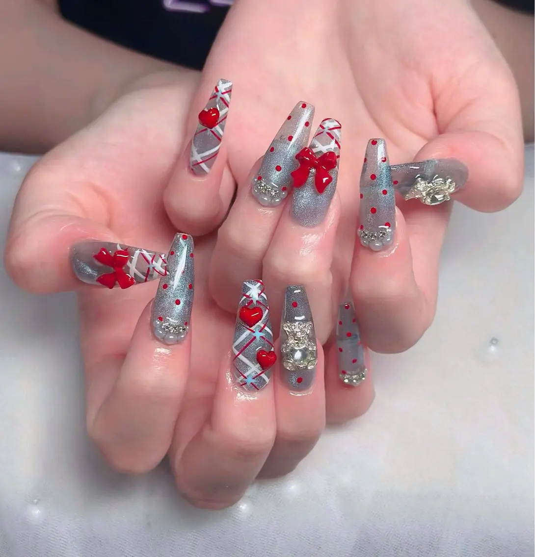 ネイル フレンチネイル ジェルネイル ガラスフレンチ ハロウィン ハート ハンドネイル H.baby Nail Salonのネイルデザイン