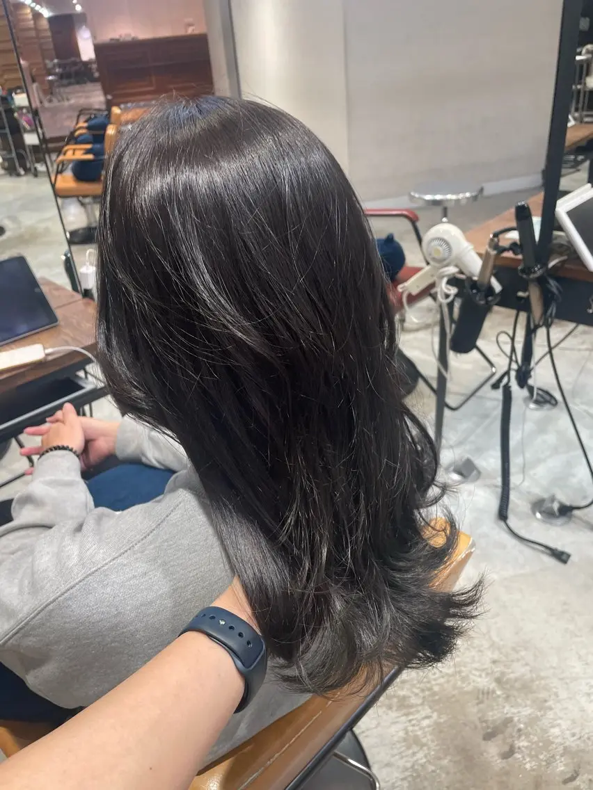 ロング はやしだ あおいのヘアスタイル