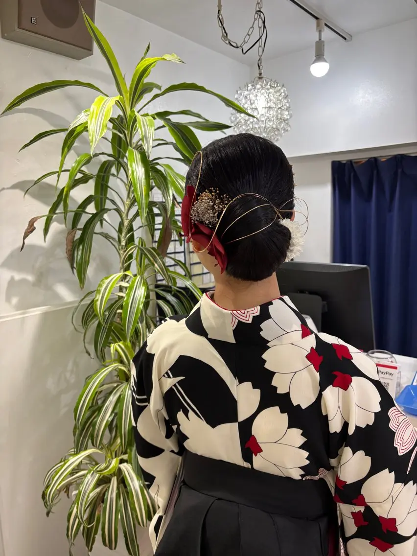 ヘアアレンジ 卒業式のヘアスタイル ヘアセット 垢抜けヘアメイク職人 💄甲斐恵和のヘアスタイル