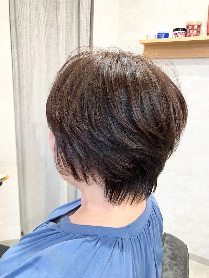 ショート 須賀 知穂のヘアスタイル