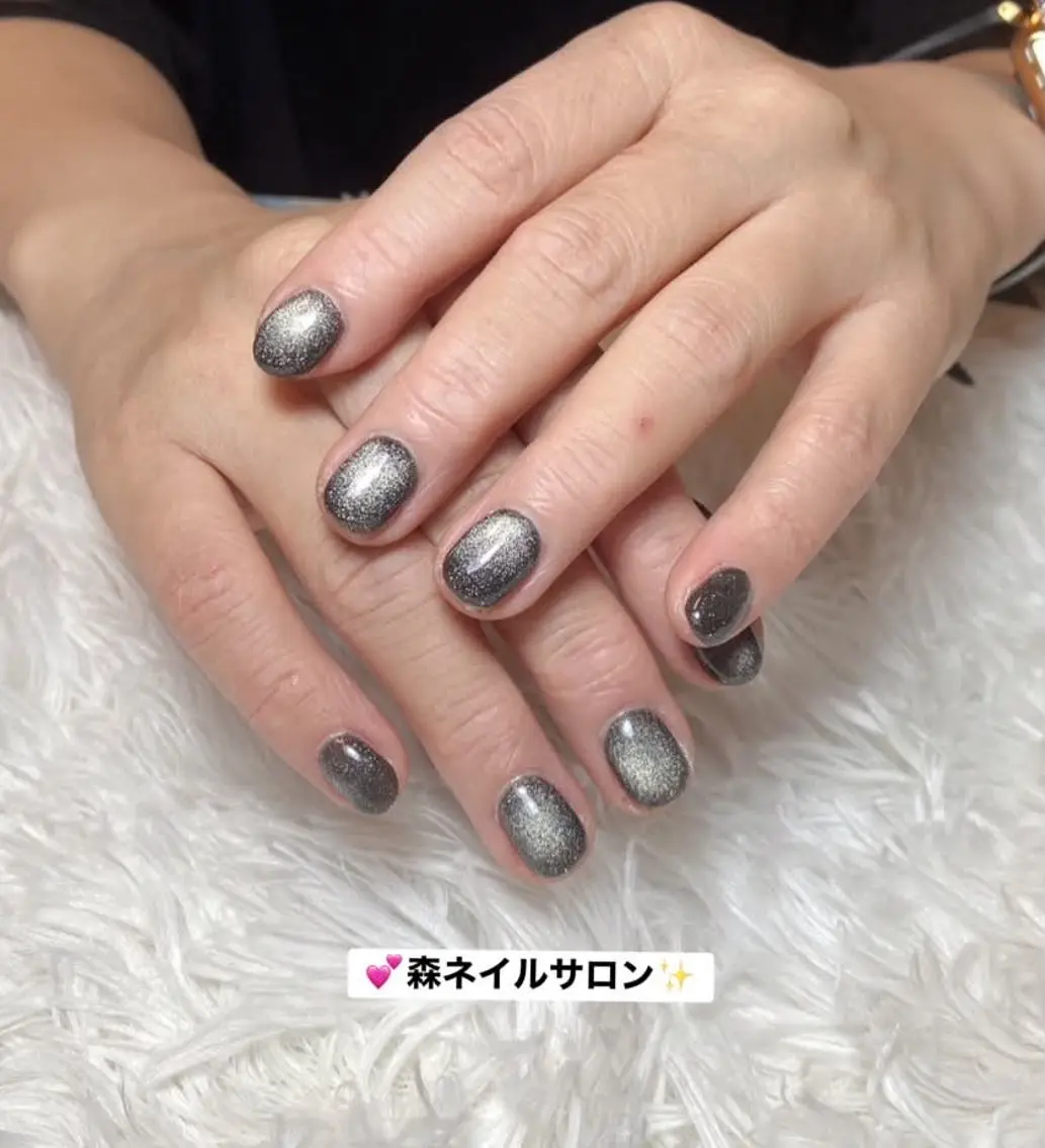 ネイル ハンドネイル 森 ネイル サロンのネイルデザイン
