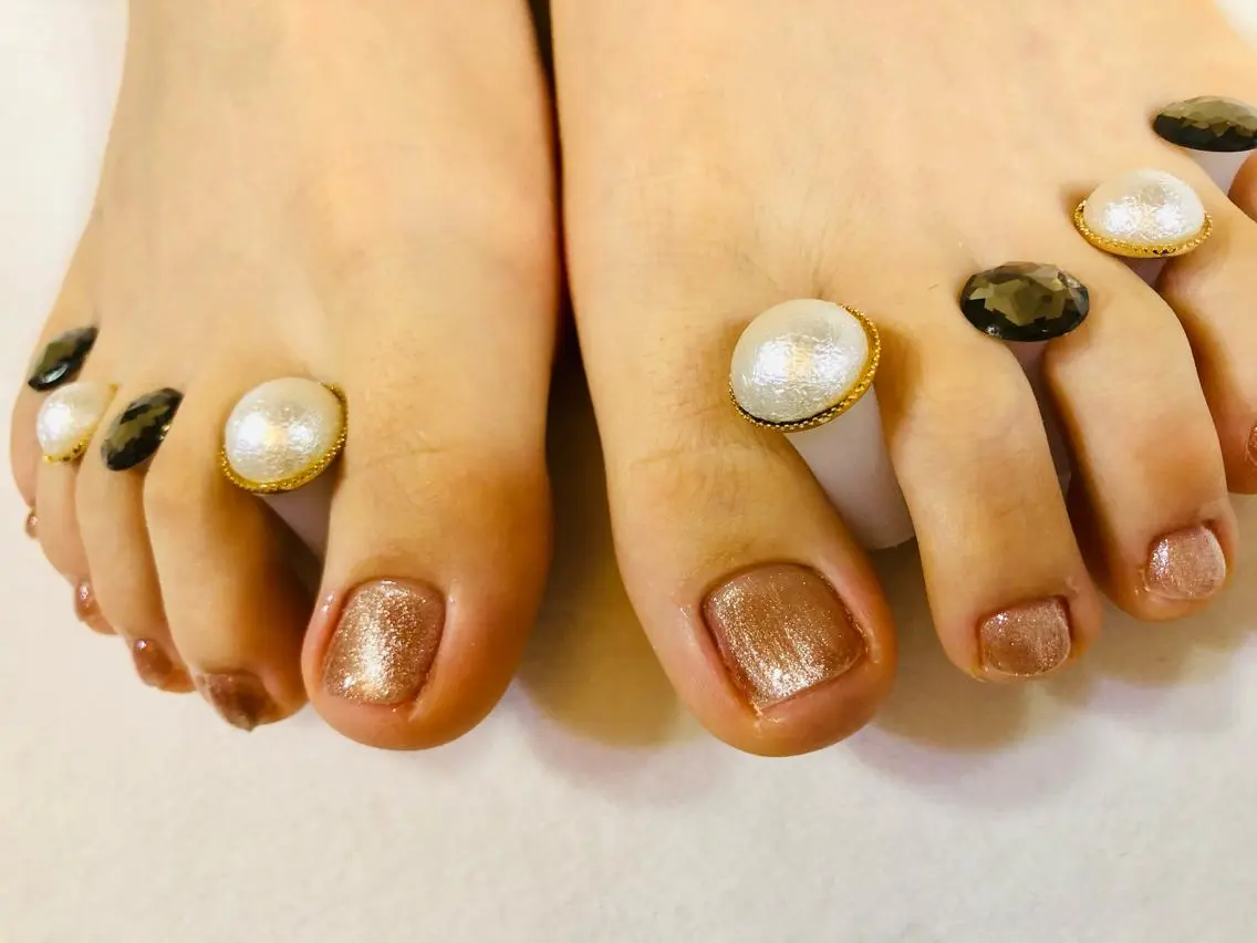 グランドオープン特別価格✨フットジェルネイル💖お好きなワンカラープラス一色追加🆗💖(オフ込み)の写真
