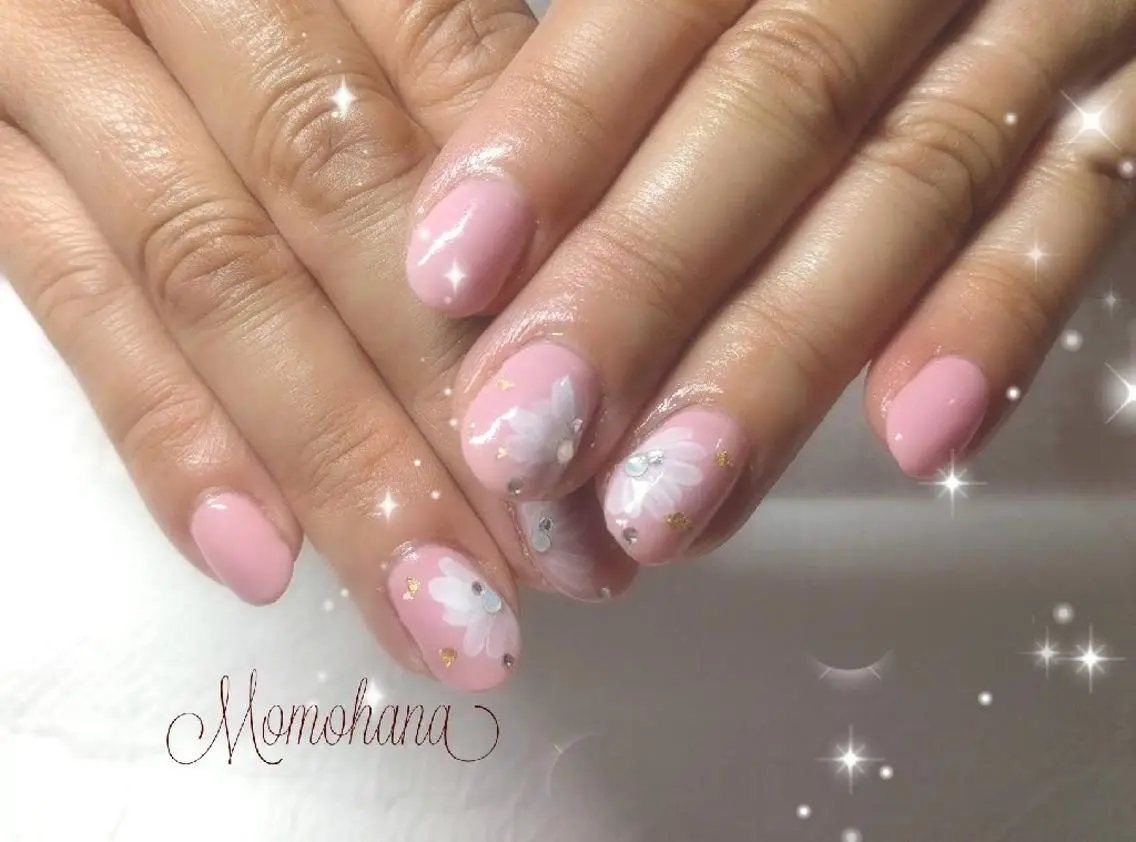 ネイル momohana  のネイルデザイン