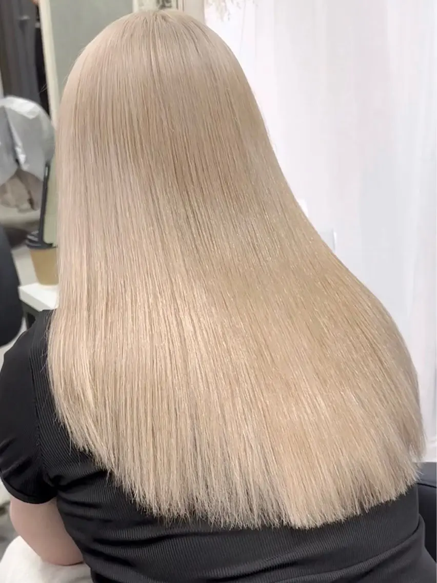ロング カラー ブリーチ ダブルカラー ハイライトカラー ハイトーンカラー イルミナカラー ヘアカラー トリートメント XELM/RUI /高崎/ブリーチ/のヘアスタイル