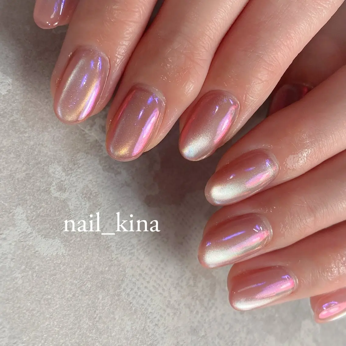 ネイル オーロラネイル マグネットネイル マグネットワンカラー ワンカラーネイル ピンク nail_ kinaのネイルデザイン