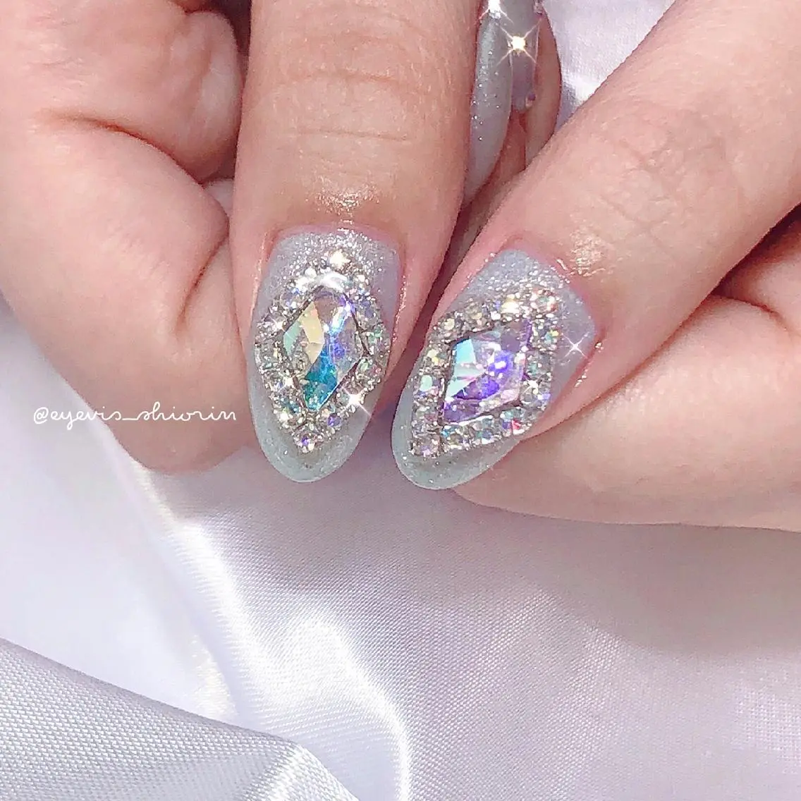 ネイル ROWnail Shioneのネイルデザイン
