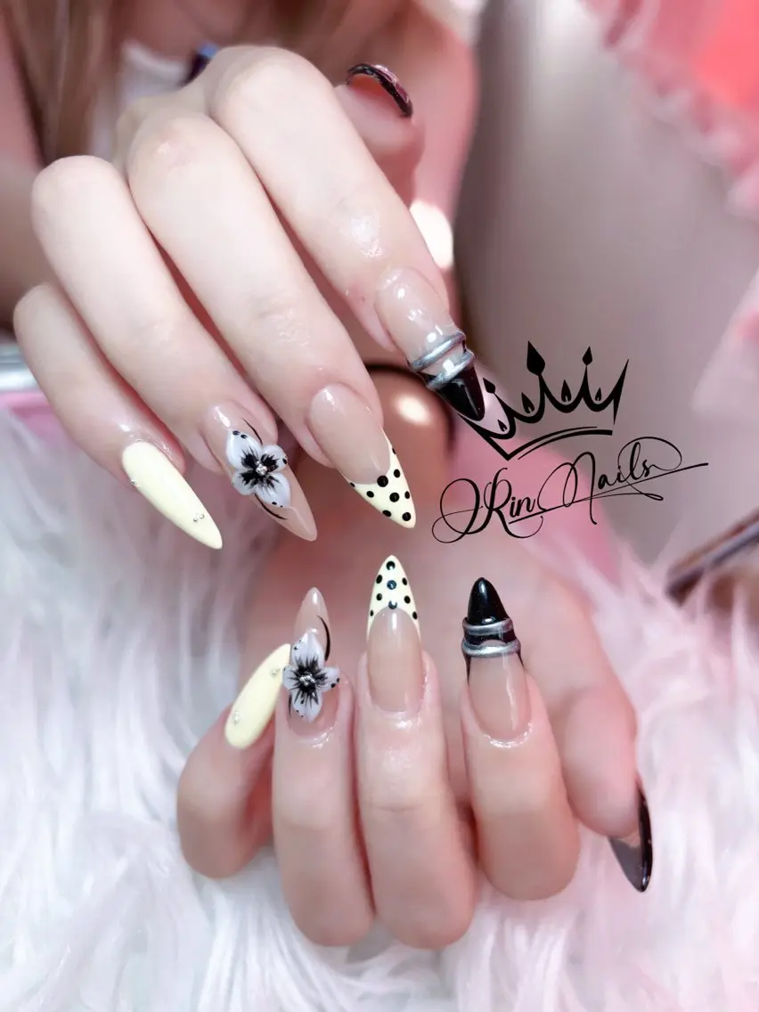 ネイル Rin.nails ネイルサロンのネイルデザイン