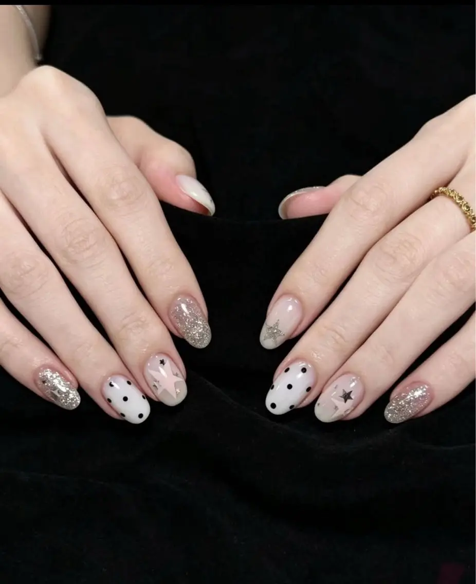 ネイル ハンドネイル moon nailsのネイルデザイン