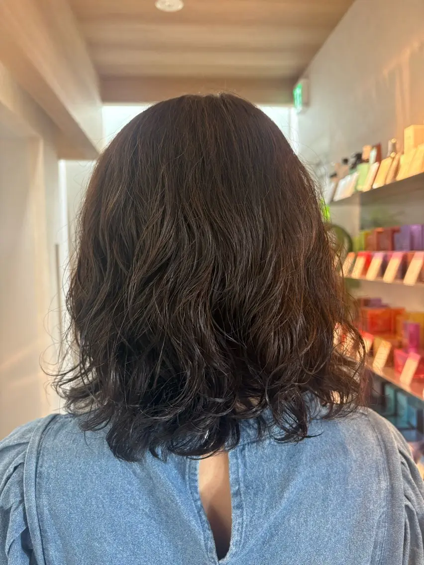 ミディアム カット ヘアカラー 茉 菜のヘアスタイル