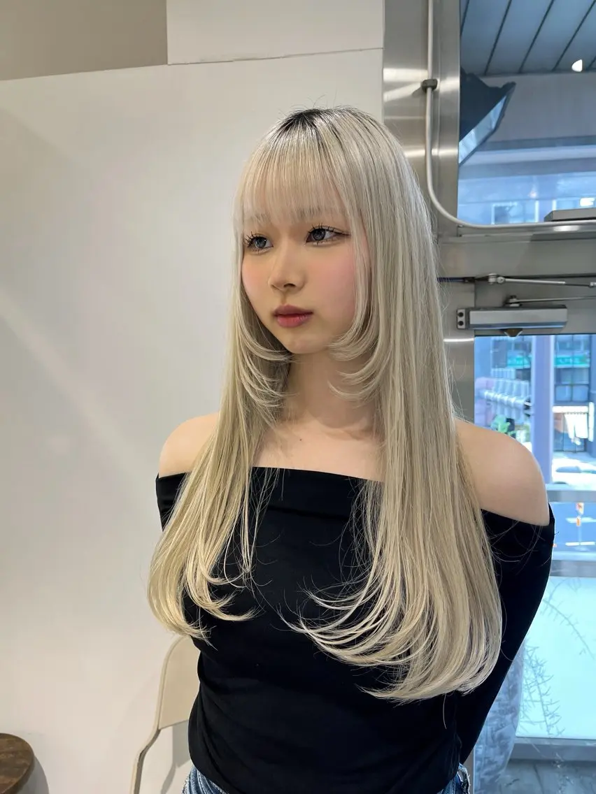 ロング 🪐MIKO🪐/ デザインカラーのヘアスタイル
