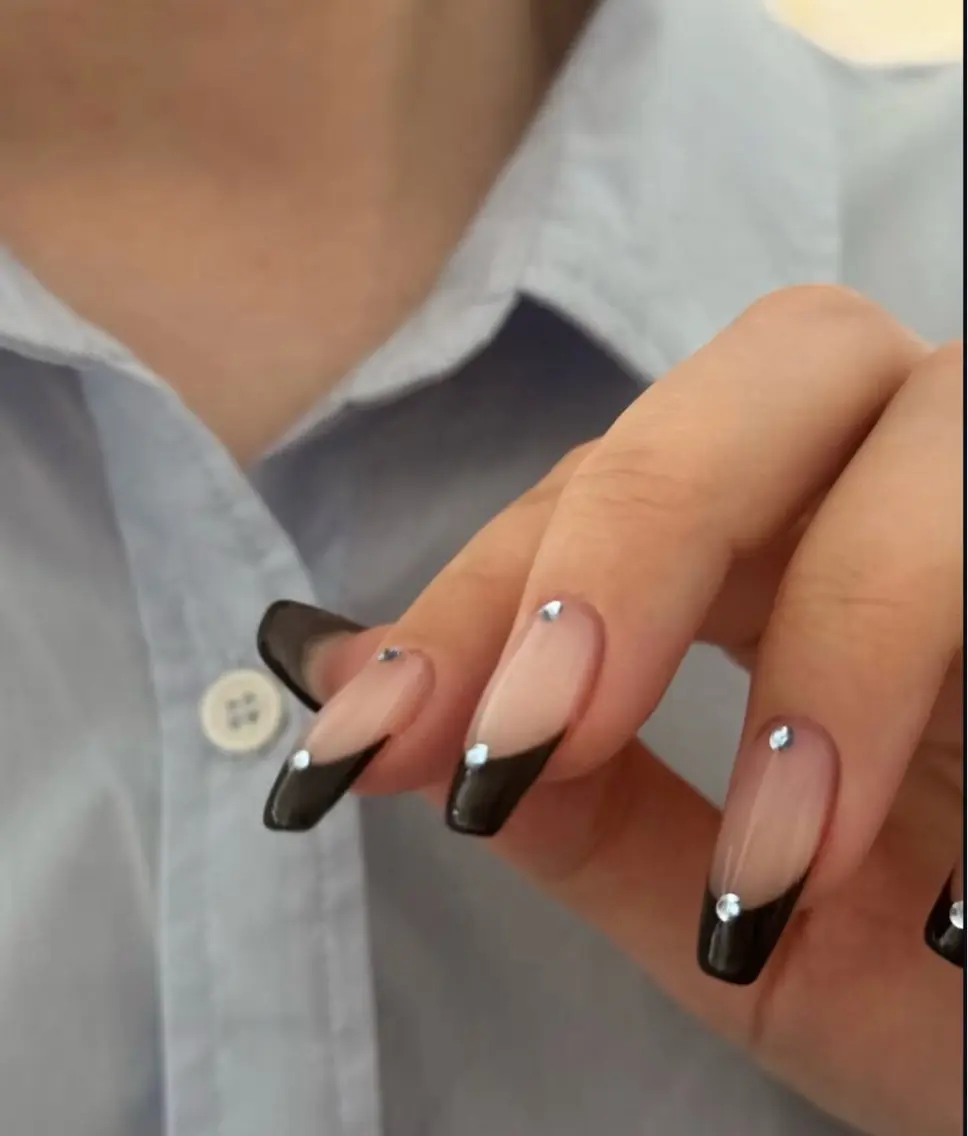 ネイル アートネイル フレンチネイル マグネットネイル ミラーネイル オフィスネイル ハンドネイル Blossom nail_研修のネイルデザイン