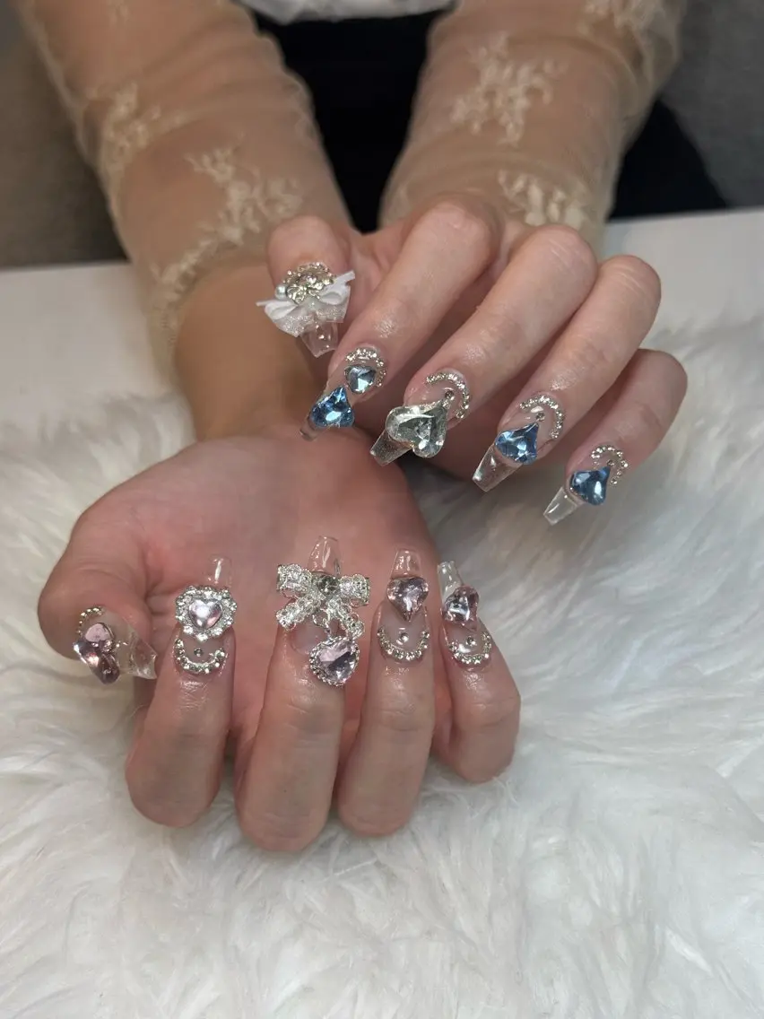 ネイル クリアネイル ドット フラッシュネイル フレンチネイル マグネットネイル ハンドネイル ハンドケア Aria Nail Beautyのネイルデザイン