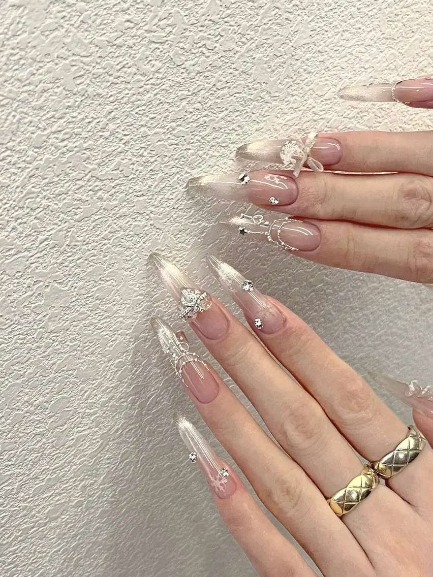 ネイル More Glam渋谷店のネイルデザイン