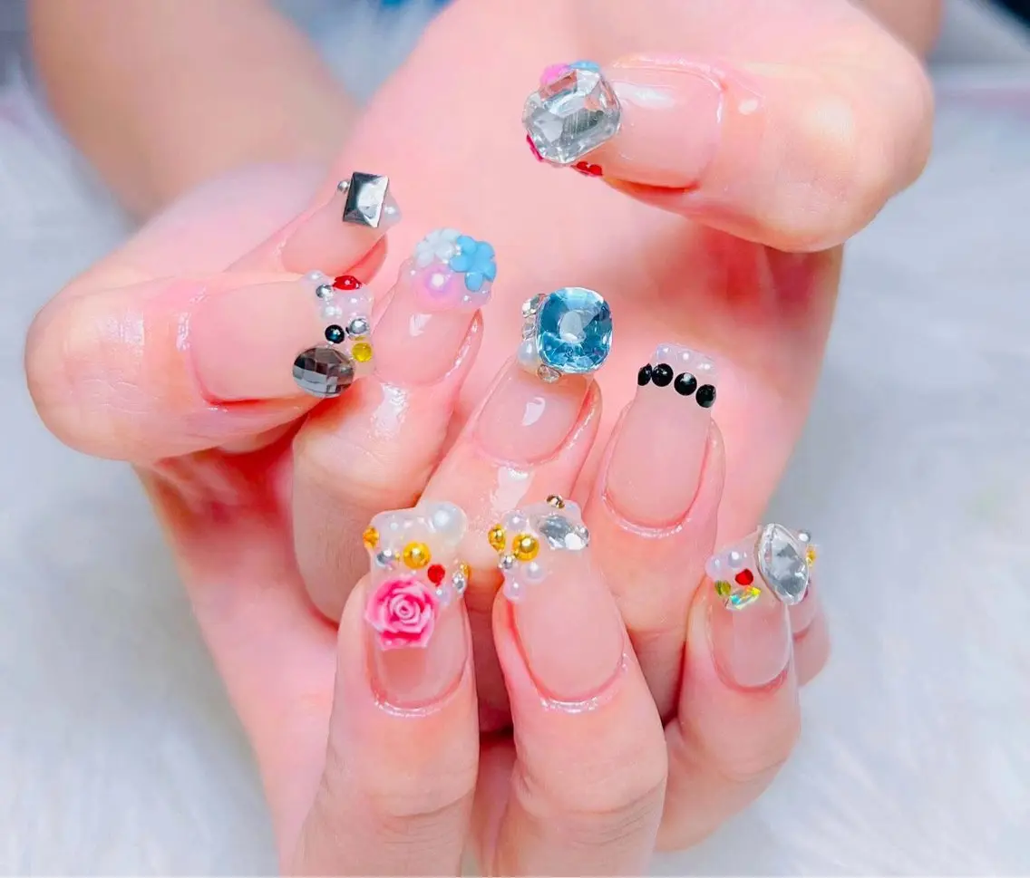 ネイル AURA NAIL🎀💅のネイルデザイン