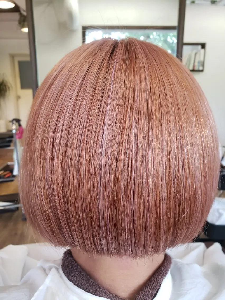 ショート カラー 中山 明子のヘアスタイル