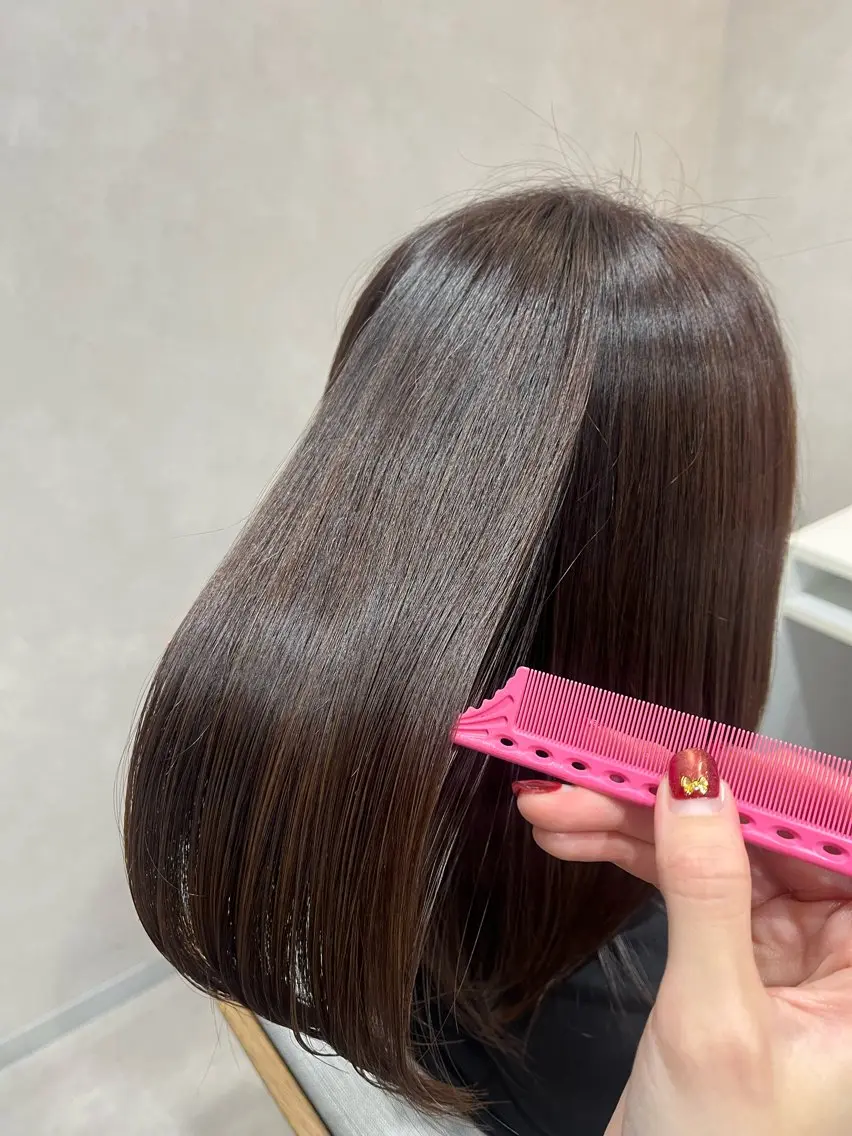 ミディアム カット ヘアカラー トリートメント 森 愛友のヘアスタイル