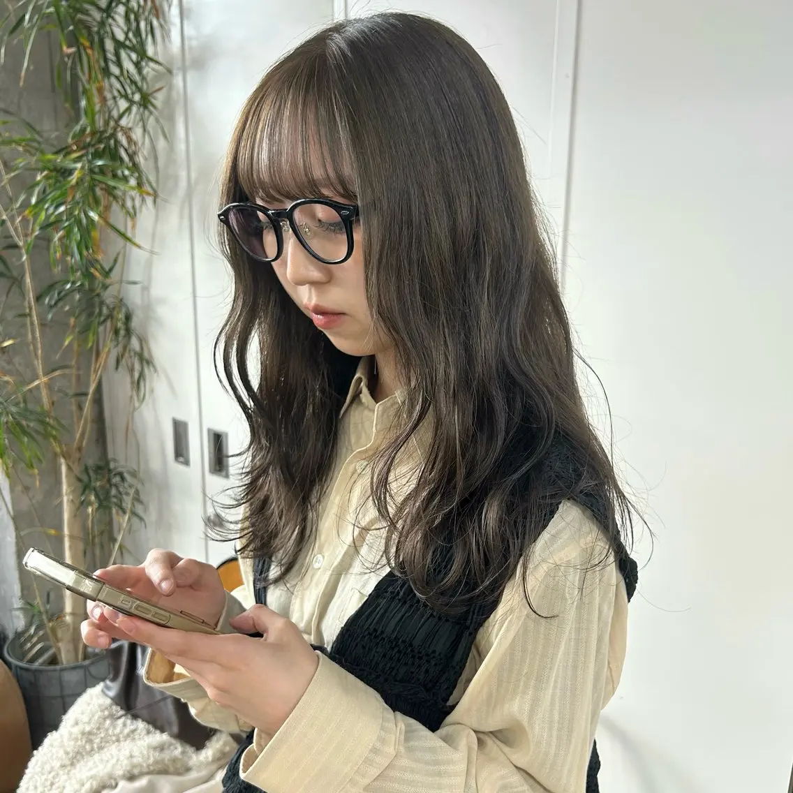 ロング カラー 透明感カラー ダブルカラー ヘアカラー 伊藤ほのか/パーマ /酸性ストレートのヘアスタイル