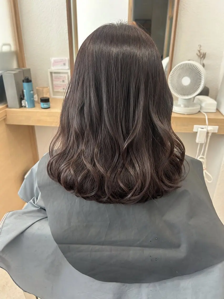 ミディアム カラー ボブ カット ヘアカラー トリートメント ヘッドスパ 久木原 ゆりのヘアスタイル