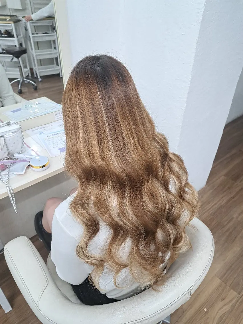 カラー ロング ハイライトカラー エクステ ハイライト ロング エクステ GLOSS心斎橋🌹 はるなのヘアスタイル