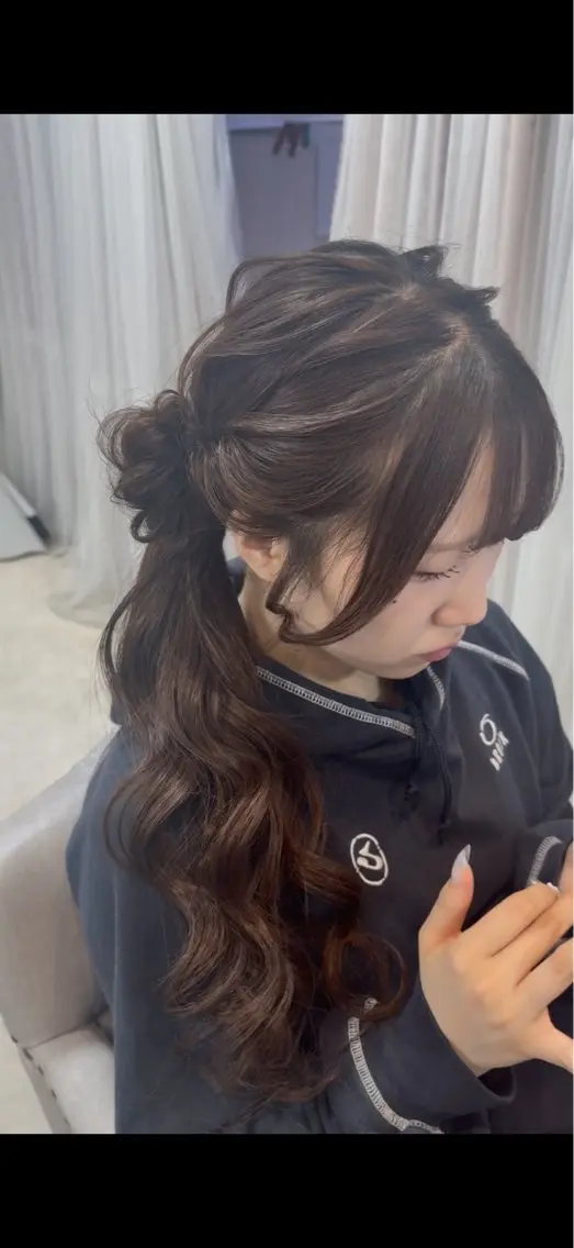 ♡サイドお団子ポニー♡の写真