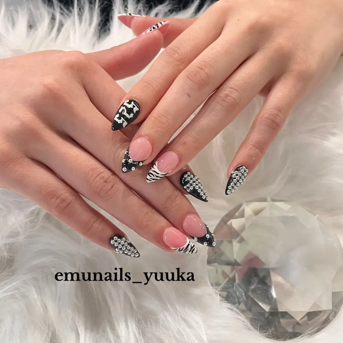 ネイル EMU nails YUUKAのネイルデザイン