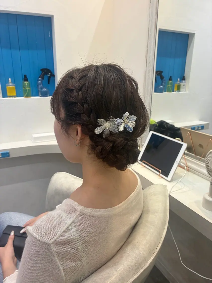セミロング ヘアアレンジ ヘアセット 🩵aiko / モデル募集中️🩵のヘアスタイル