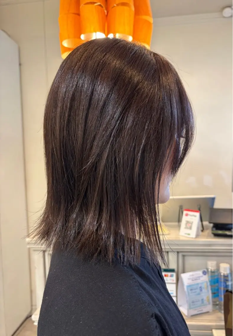 ミディアム ボブ カット ヘアカラー NICCOLO室見 Erinaのヘアスタイル