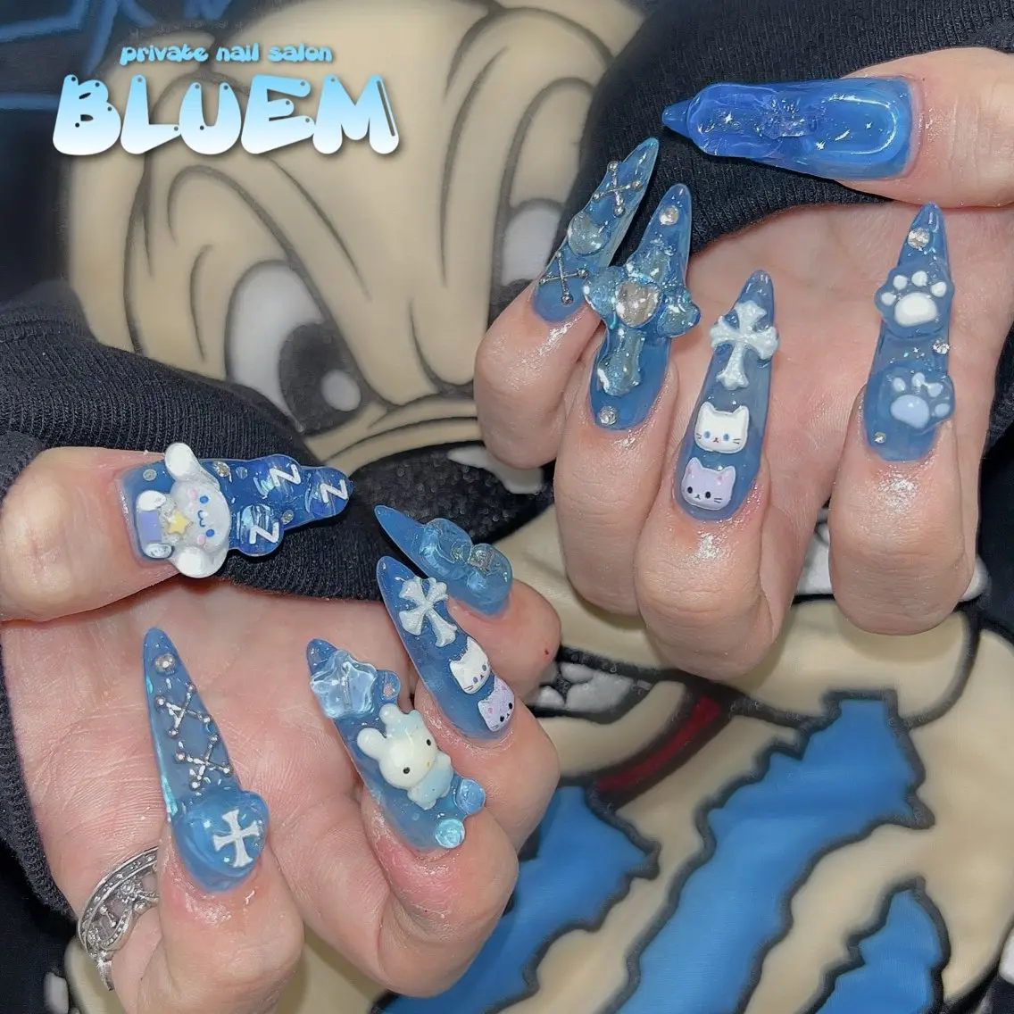 ネイル ハンドネイル BLUEM なな🐶のネイルデザイン