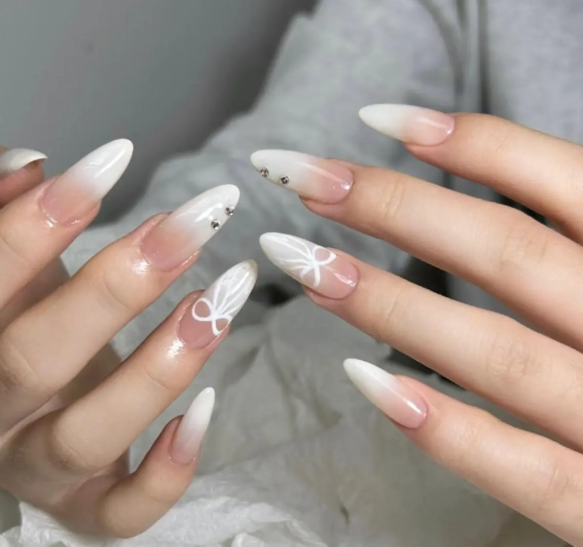 ネイル ハンドネイル エリ🫧 nail池袋東口のネイルデザイン
