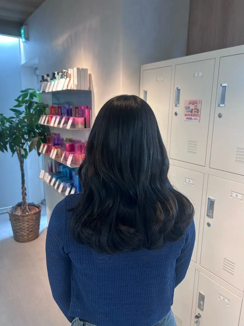 セミロング カット ヘアカラー トリートメント ヘッドスパ RINO LAMINのヘアスタイル