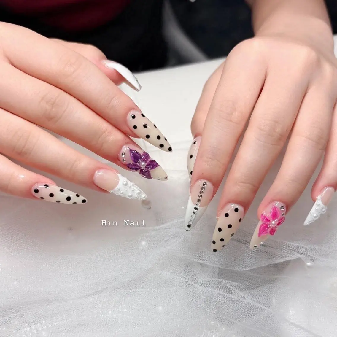 ネイル ハンドネイル Hin Nailのネイルデザイン