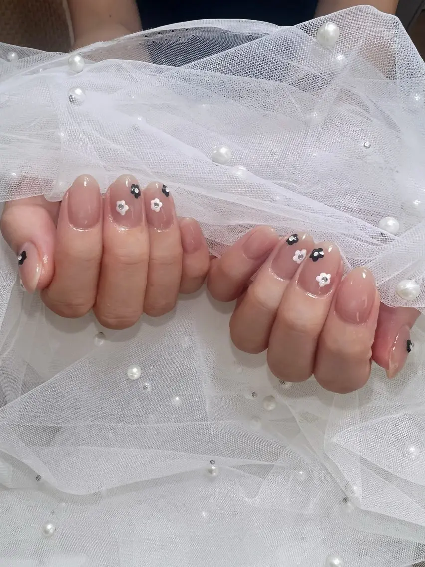 定価ネイルA💅(美フォルム補強、ドライケア込み)の写真