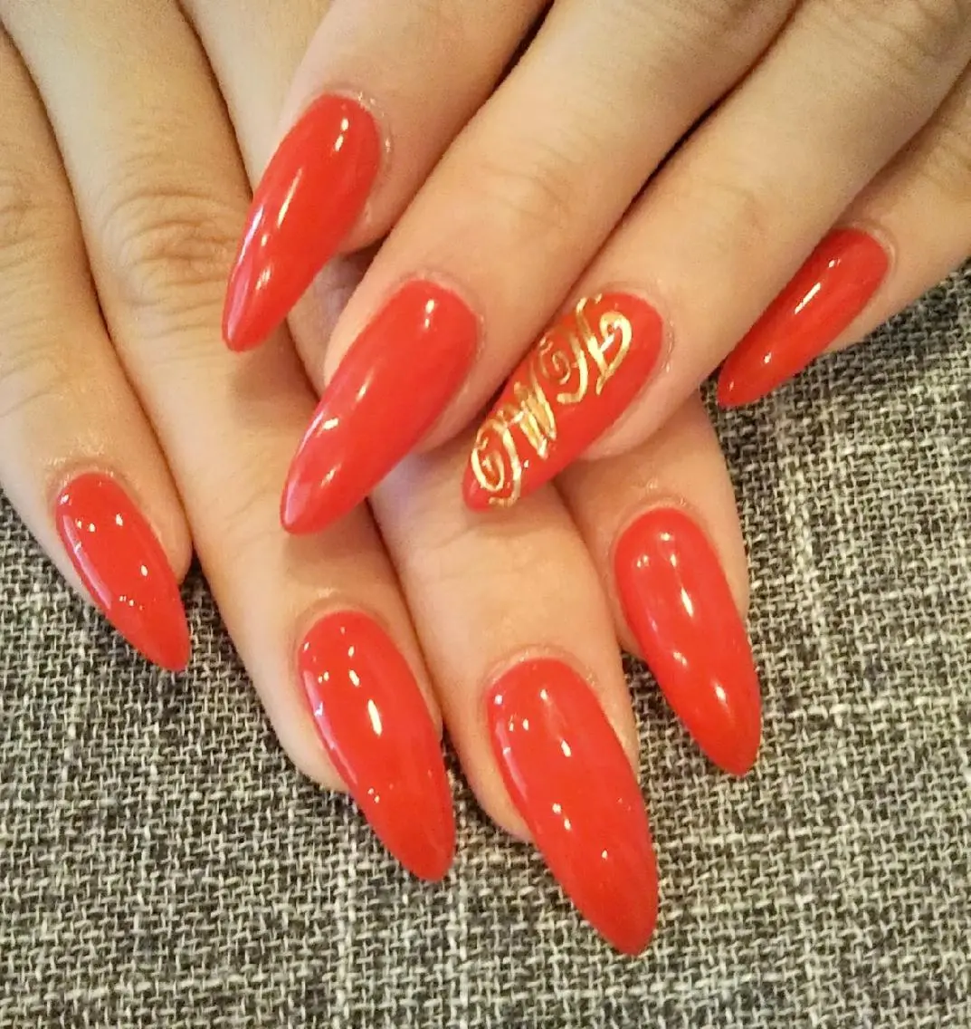 ネイル ロングネイル 赤色 private salon mieのネイルデザイン