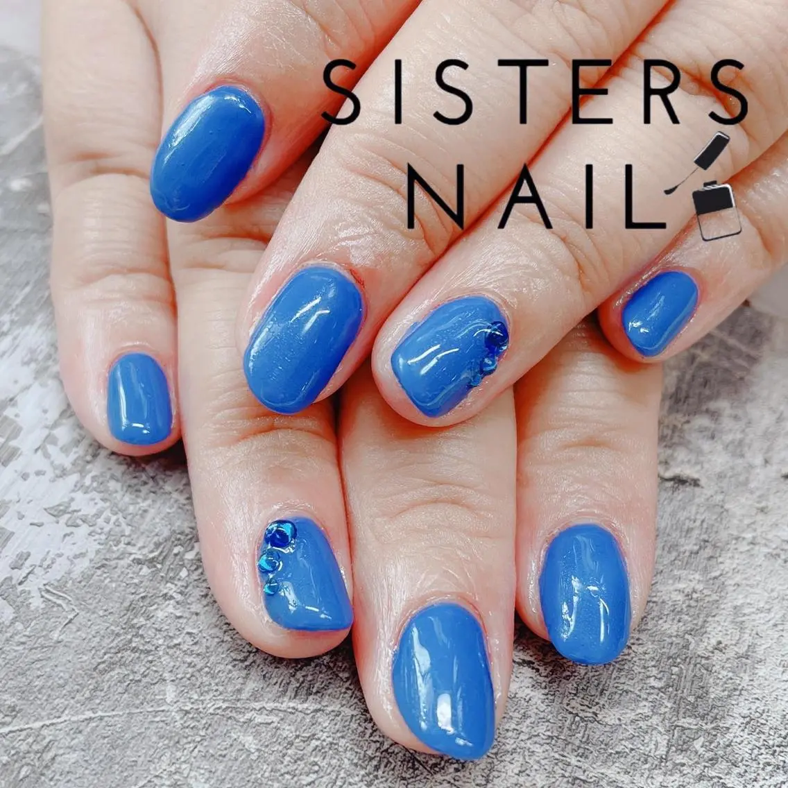 ネイル アートネイル ブルー ワンカラーネイル 春ネイル 冬ネイル sisters nail.fのネイルデザイン