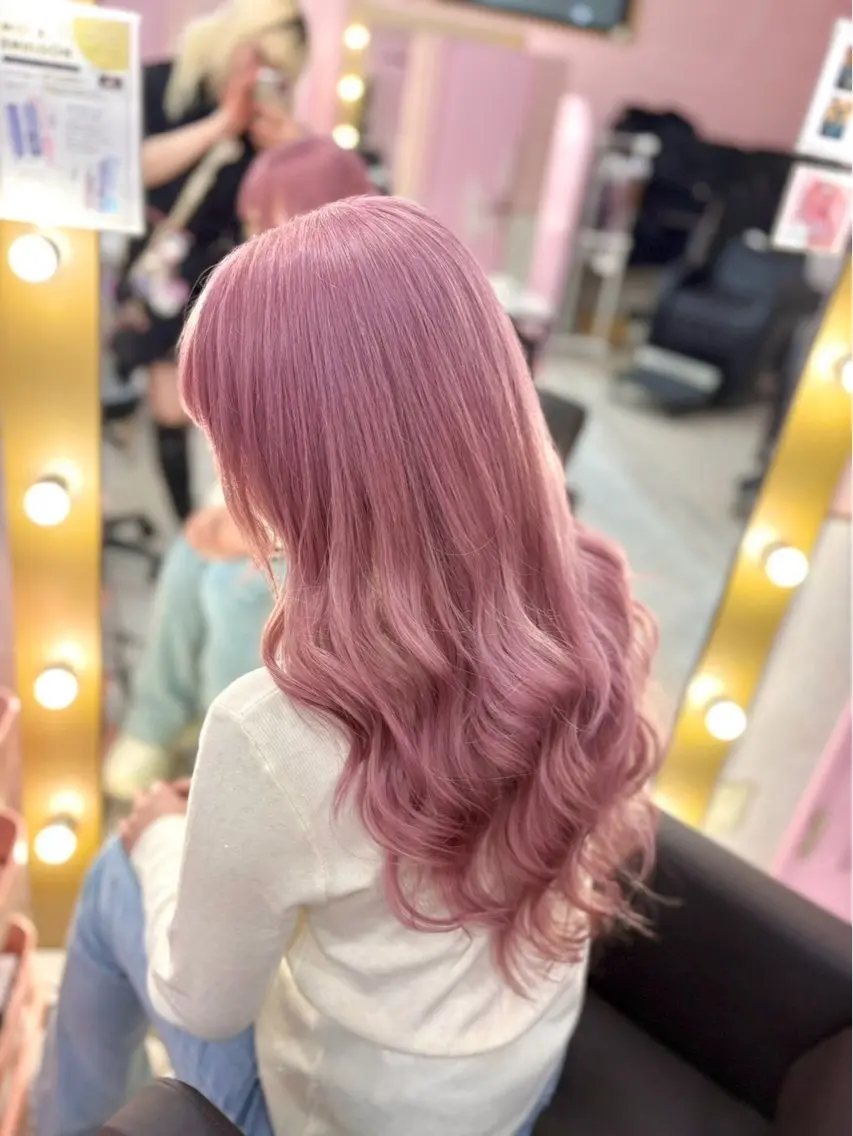 ロング カラー ヘアカラー レイヤーカット デザインカラーりょうのヘアスタイル