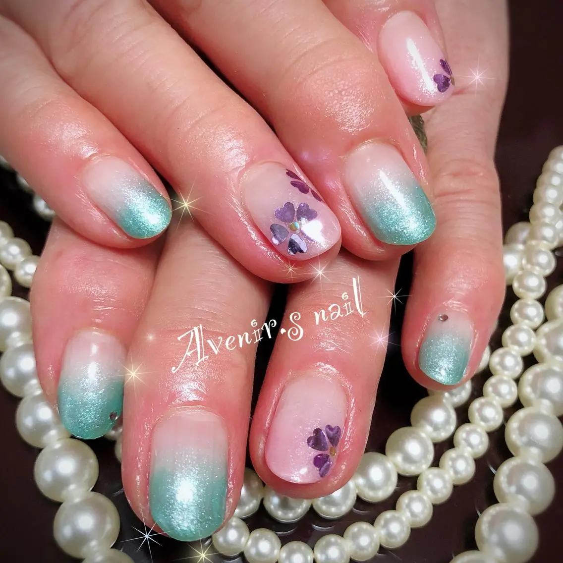 ネイル ハート ホログラムネイル Home Salon Avenir.のネイルデザイン
