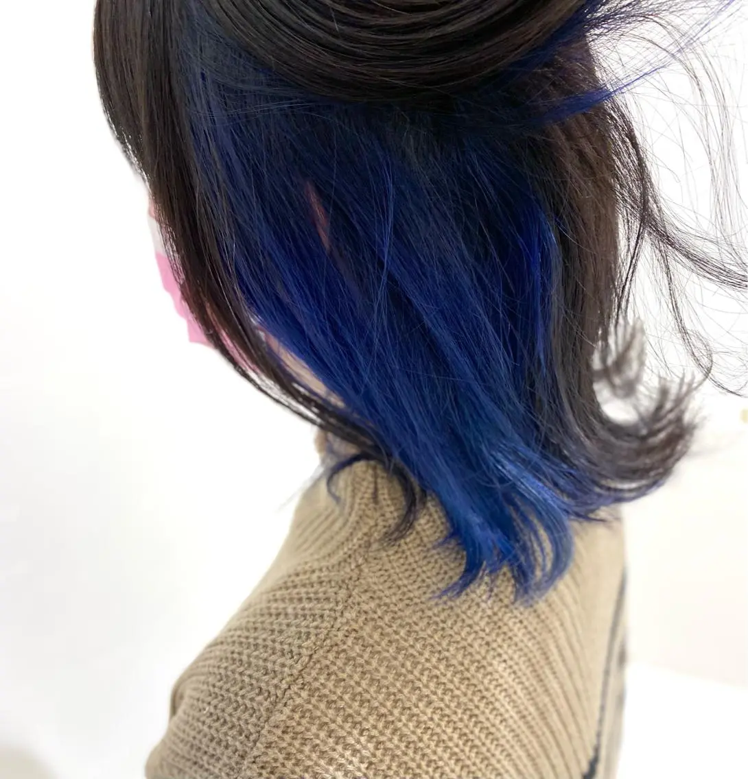 ショート カラー ブリーチ ブルーカラー 川合 勇気のヘアスタイル