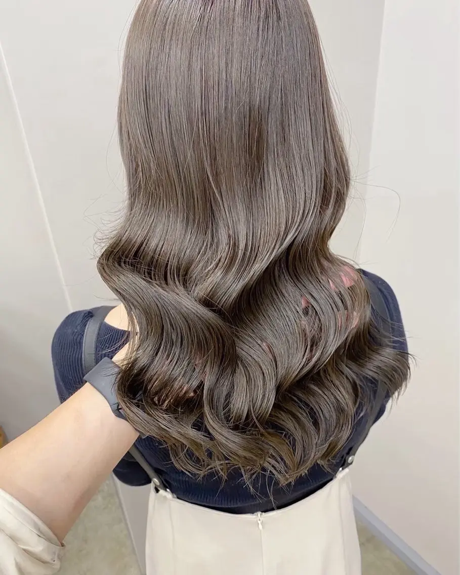 ロング カラー グレージュ Defi ジュンキのヘアスタイル